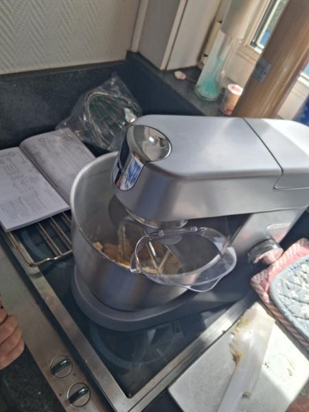 Chef XL KVL4100S