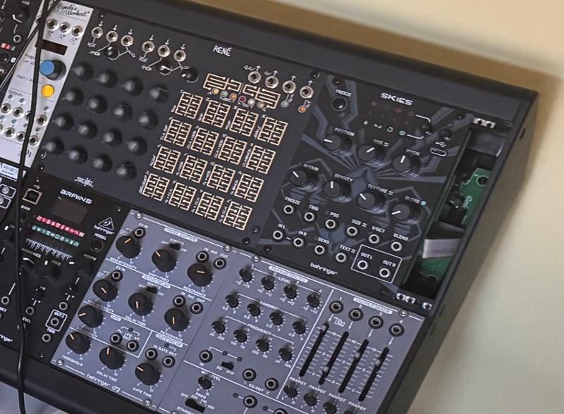 Behringer SKIES Granular Audio Processor