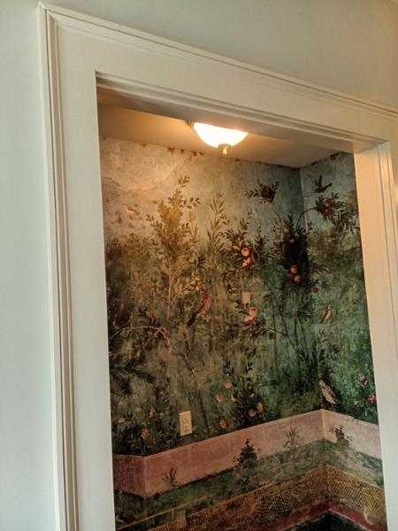 Nice way of making an alcove pop