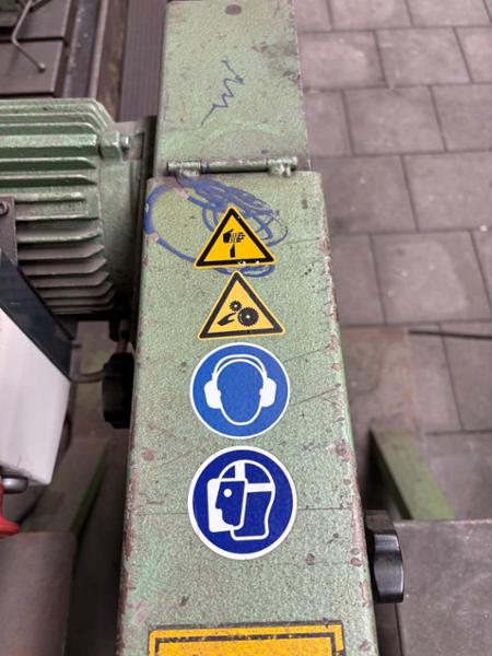 Waarschuwingsborden en -stickers ISO 7010 "Scherpe elementen" - W022