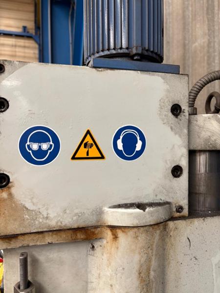 Waarschuwingsborden en -stickers ISO 7010 "Scherpe elementen" - W022
