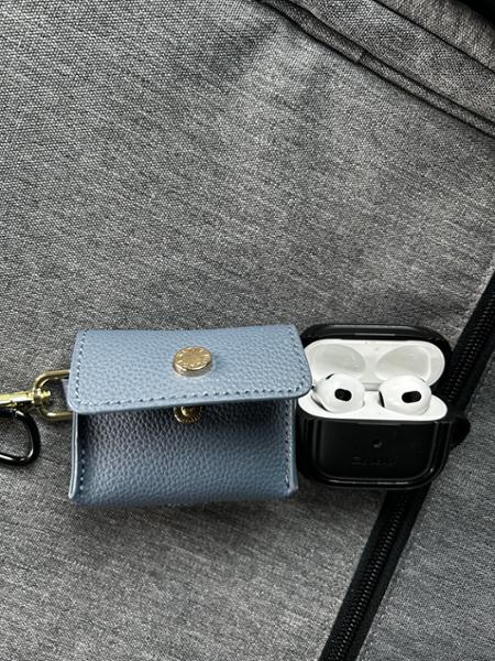 Katie Loxton Evie Clip-On Airpod Case