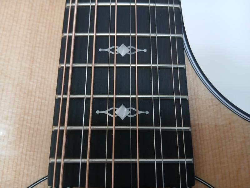 Taylor 352ce 12-String Electro-Acoustic