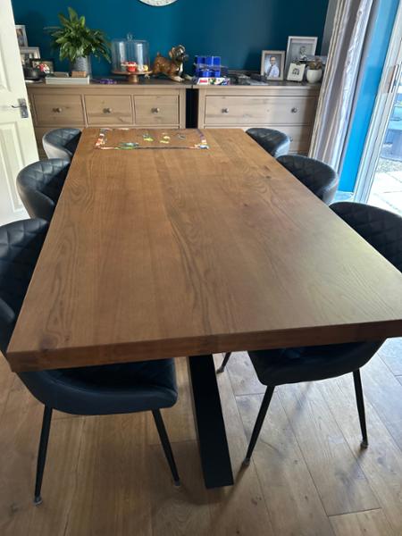 Table & Chairs