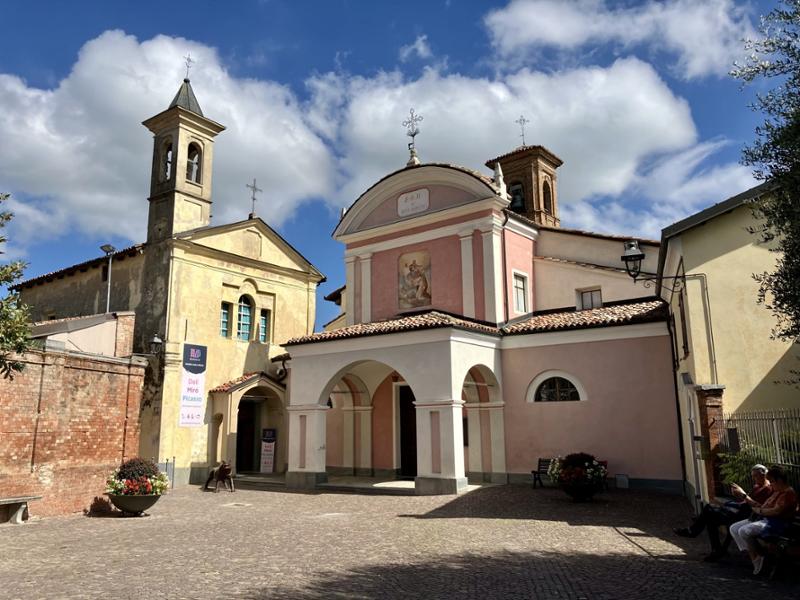 Stunning scenery, great wines, superb hotel, graded walks