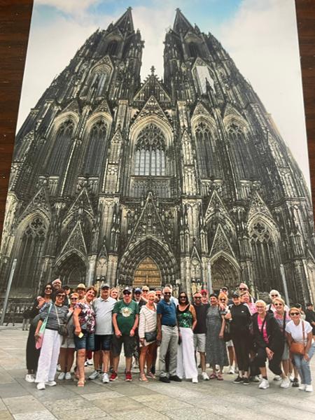 We had an amazing time I would recommend everyone to do that trip