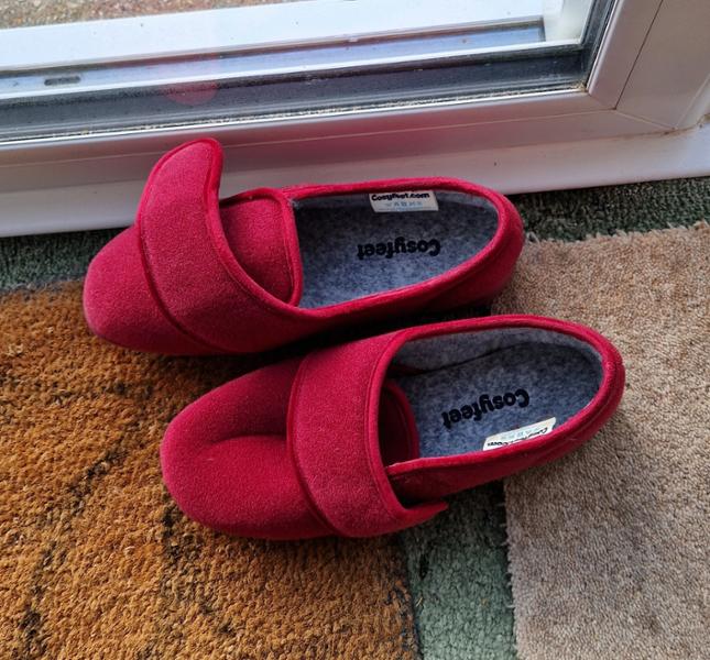 Great slippers for swollen feet