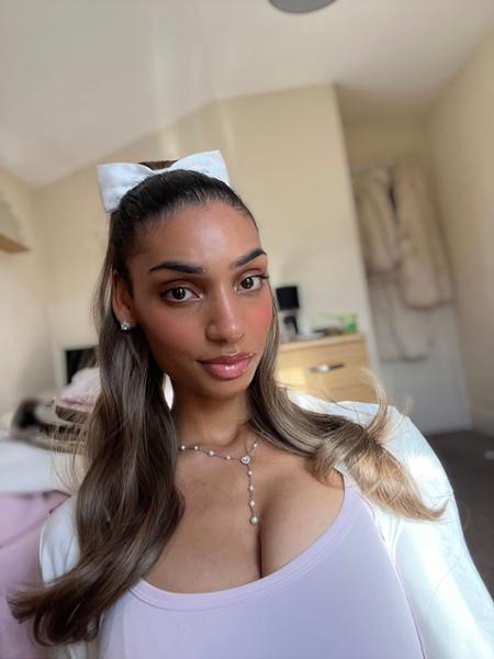 beautiful necklace and fast shipping