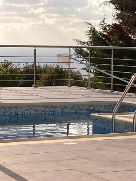 Lovely villa in fab location