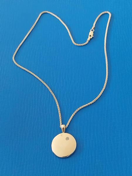 Beautiful spiga chains