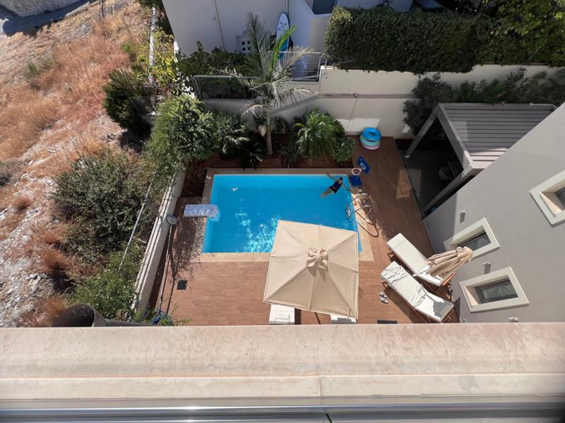 Wonderful villa, but you will need a car!