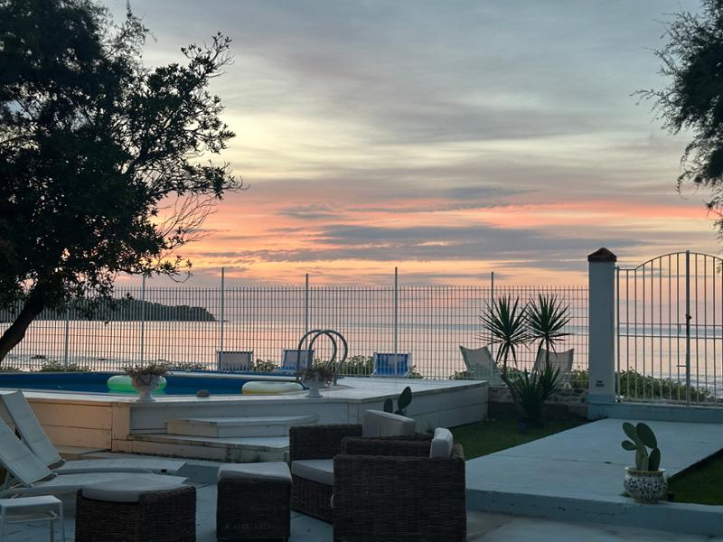 Magical Beachside