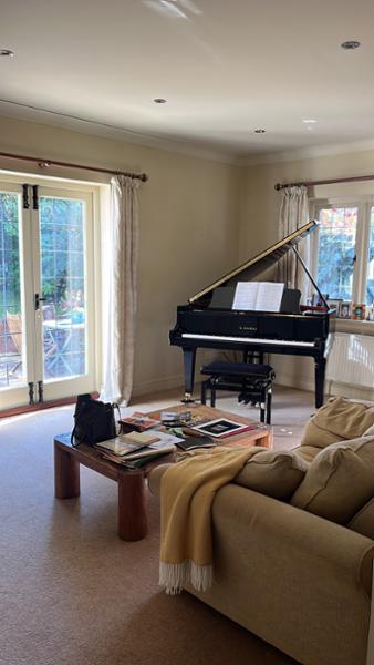 Kawai GL-10 grand piano - Polished Ebony, Chrome Fittings
