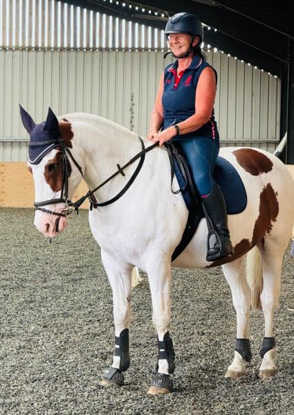 Happy horse ... happy customer!