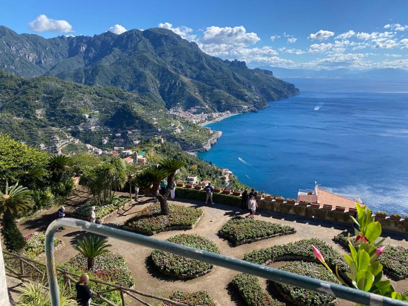 Excellent short visit to Pompeii and bay of Naples