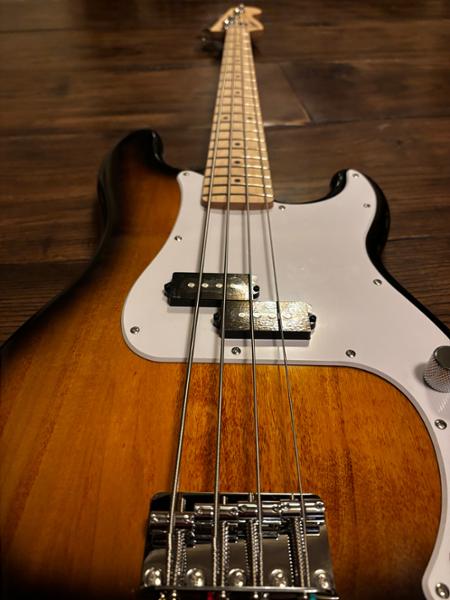 Squier Sonic Precision Bass, 2-Color Sunburst (B-Stock)