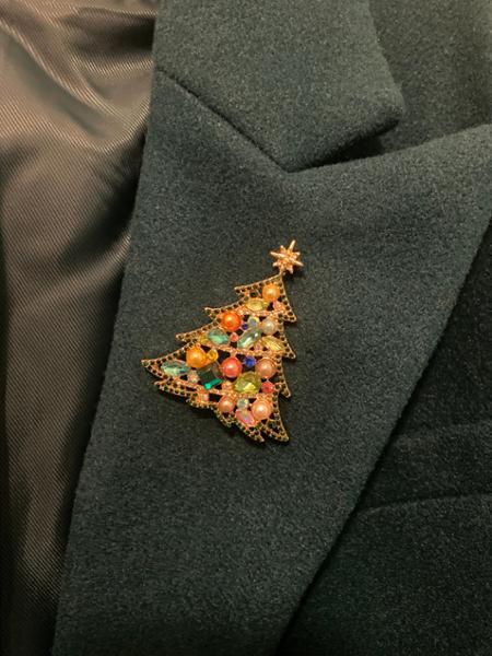 Stunning brooch