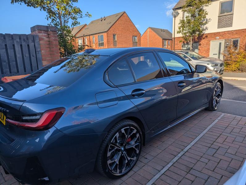BMW 3 SERIES SALOON 330e 22.3 kWh M Sport 4dr Step Auto [Pro Pack]
