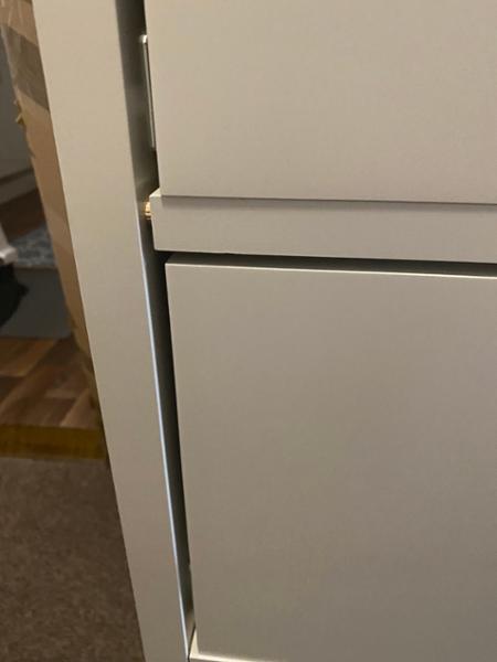 Chest of drawers