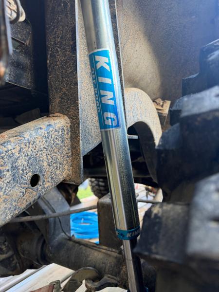King air shocks