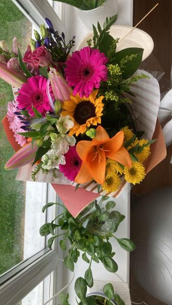 Professional flower delivery service