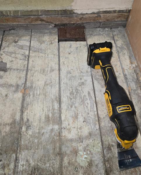 Solid Spot for Tools, 10/10