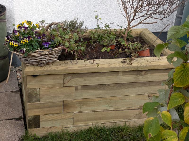Hochbeet aus Holz / Ihr individuelles Hochbeet gestalten