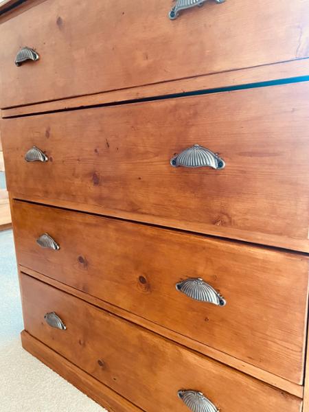 Half Daisy Drawer Pulls