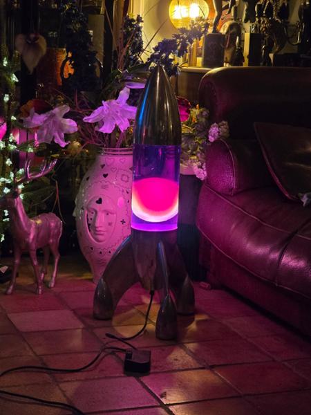Nieuwe vulling raketlamp ontvangen kan hem na 15 jaar weer gebruiken