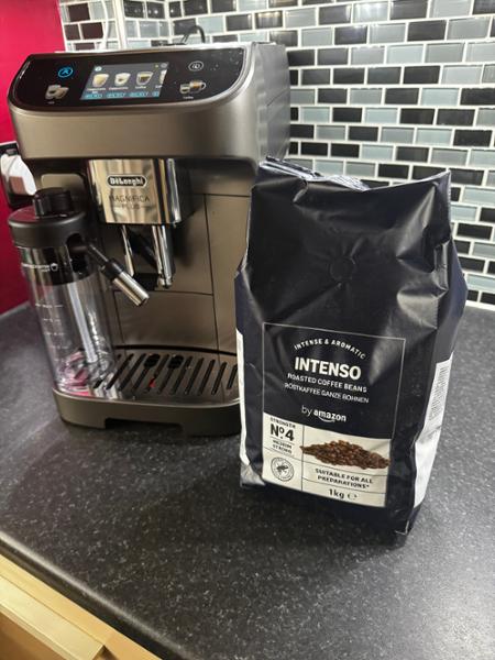 Magnifica Plus Bean to Cup Coffee Machine - Black