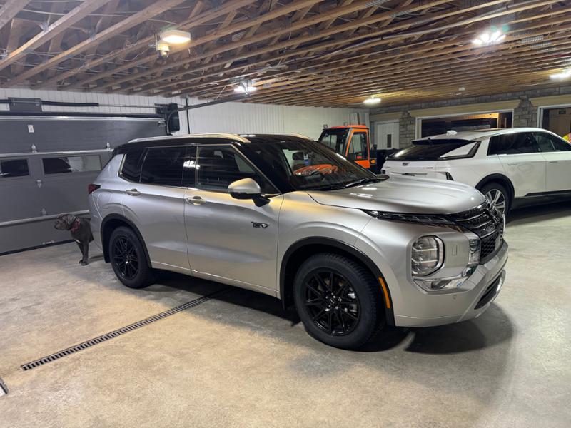 OUTLANDER PHEV 2024