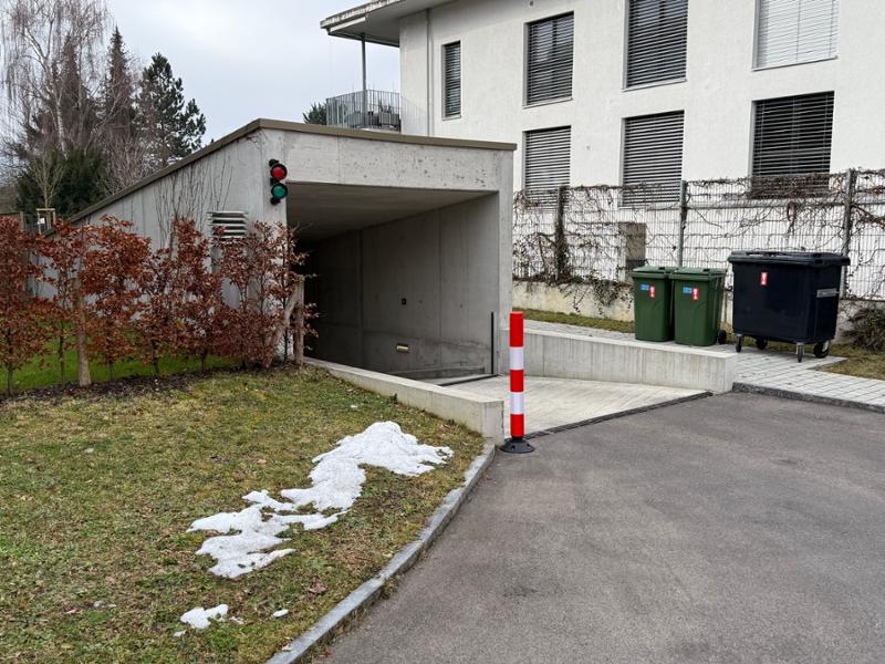 FLEX Leitpfosten, selbstaufrichtend und retroreflektierend