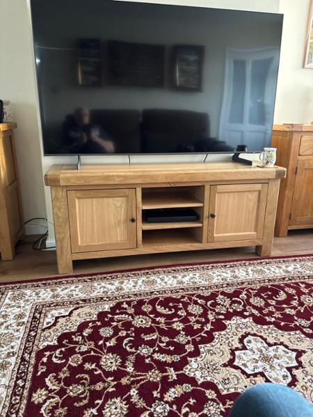 TV display unit .