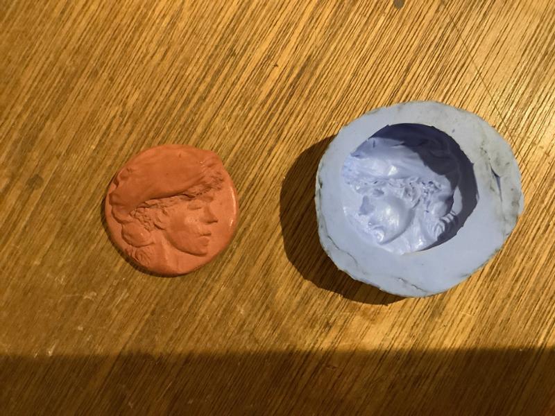 Excellent mould making material