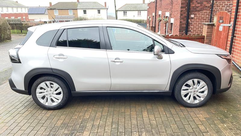 Suzuki S Cross