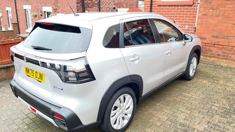 Suzuki S Cross