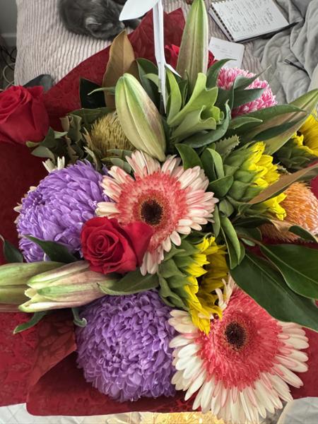 Beautiful flowers, please with the service