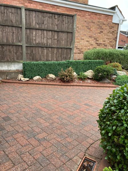 Freestanding Artificial Boxwood Hedge 56cm x 158cm | Easy Assembly High Quality Portable Boxed Hedges | UV Protected | Outdoor or Indoor Use