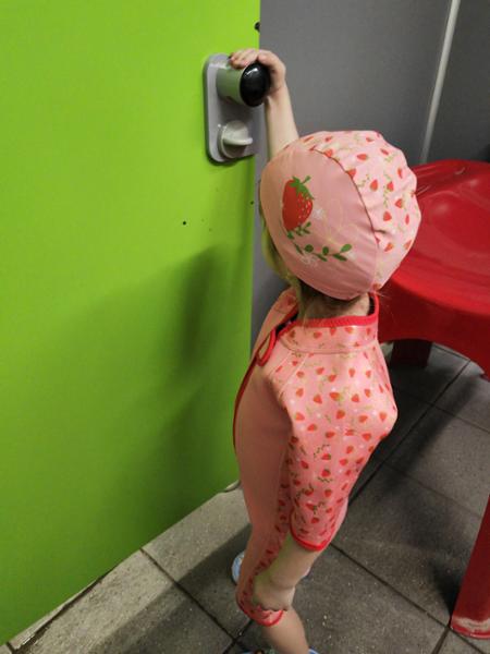 Baby & Toddler Swim Cap Strawberry Field