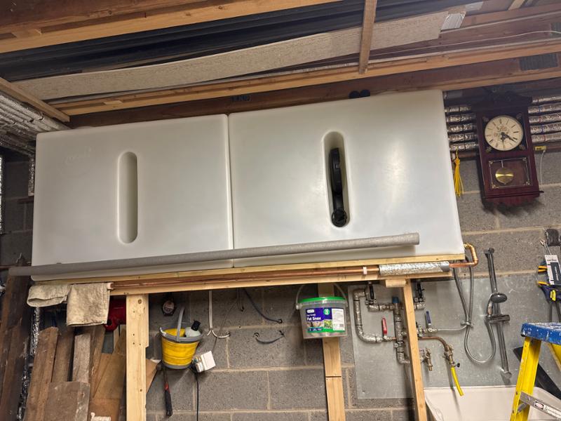 250 Litre Water Tank, Upright Natural Outlet