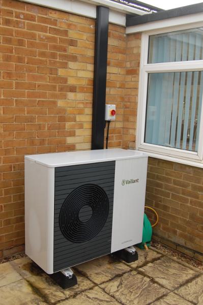 aroTHERM plus VWL 75/6 A 230V S2
