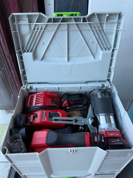 Milwaukee M12BLP-0X 12V Brushless 56mm Planer with 1 x 2.0Ah Battery Charger & Case