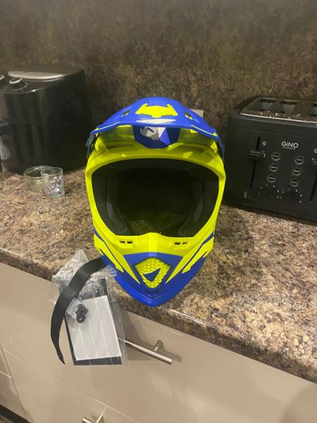 UFO echus neon yellow helmet