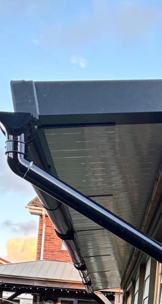0T745B -Osma 112mm Half Round Top Rafter Bracket - PVC Coated Steel