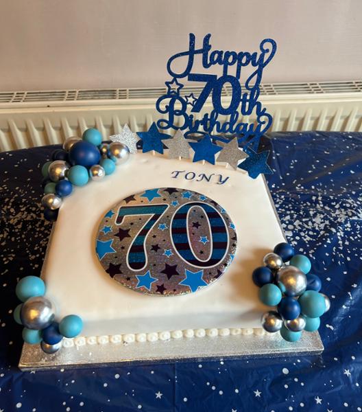 Great supplier. Fantastic Cake.