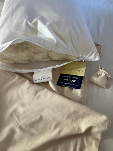 Devon Duvets Wool Pillow Twin Pack – Adjustable 100% British Wool