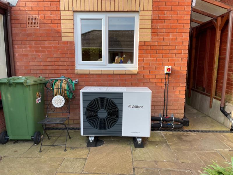 aroTHERM plus VWL 75/6 A 230V S2