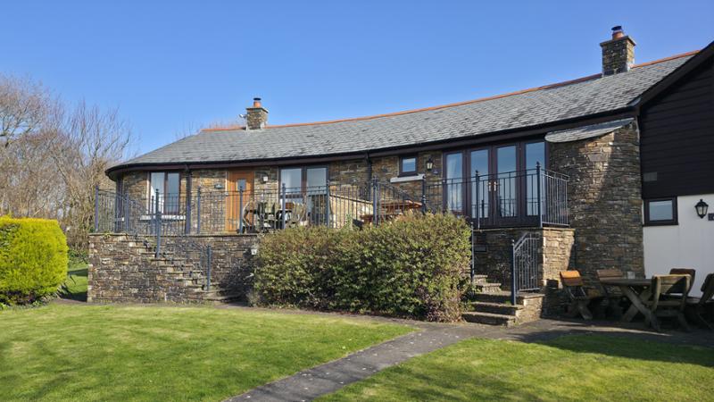 Excellent property in a stunning location