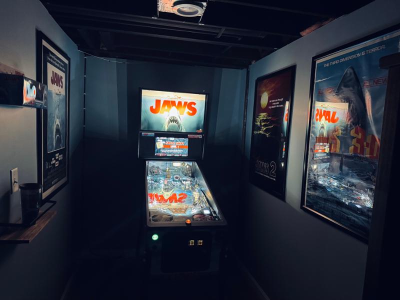 Jaws Pro Pinball Machine by Stern