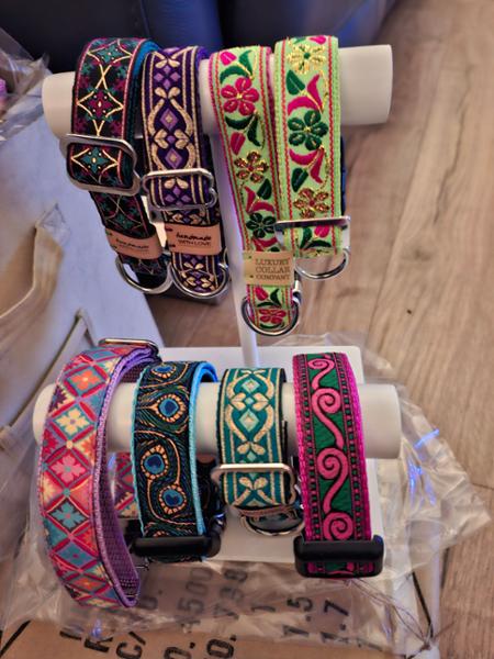 Pet Harness and Collar Stand - 23 x 15 x 15cm